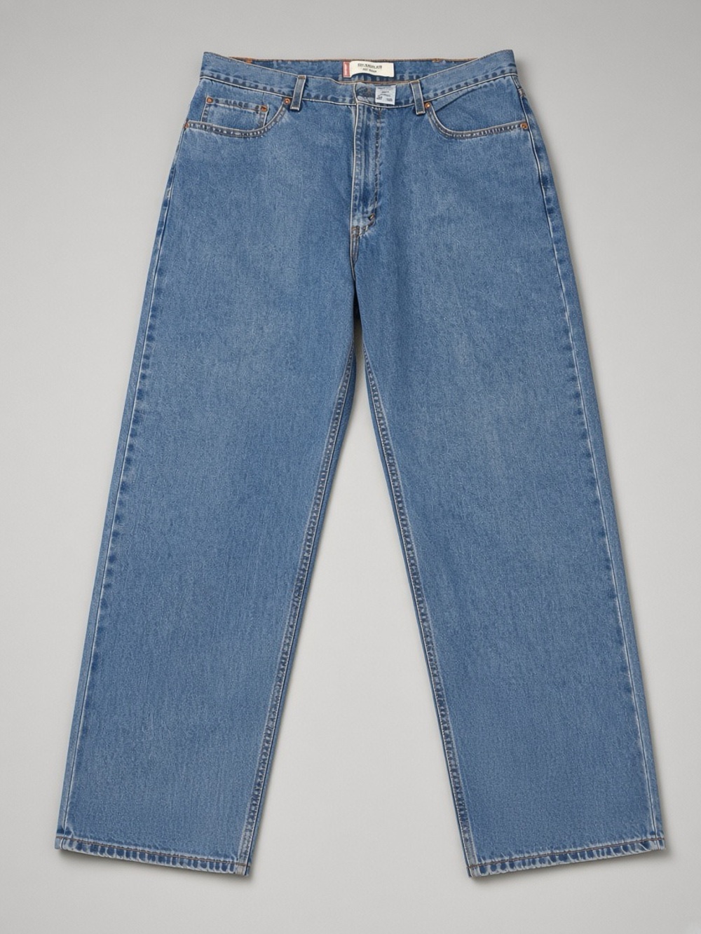 Levi's Relaxed Straight Jeans in Medium Blue Denim